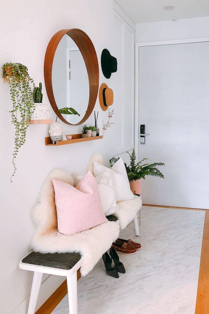 ilustrasi entryway modern dan minimalis (mydomaine.com)