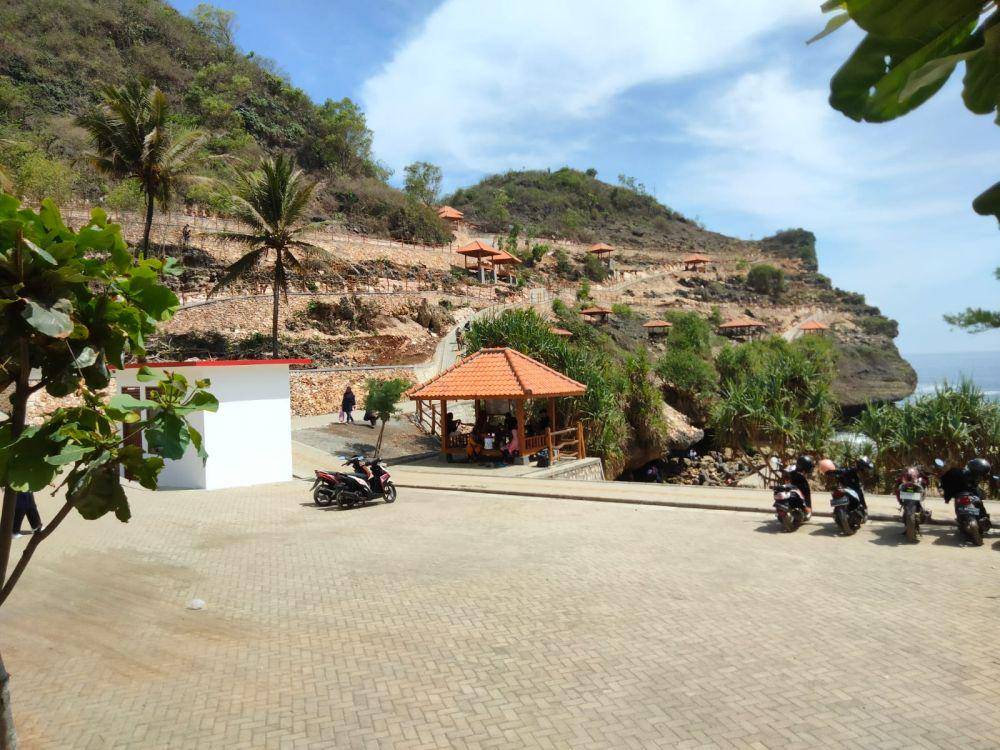 Pantai Klotok (dok. pribadi/Isna Zulfia)