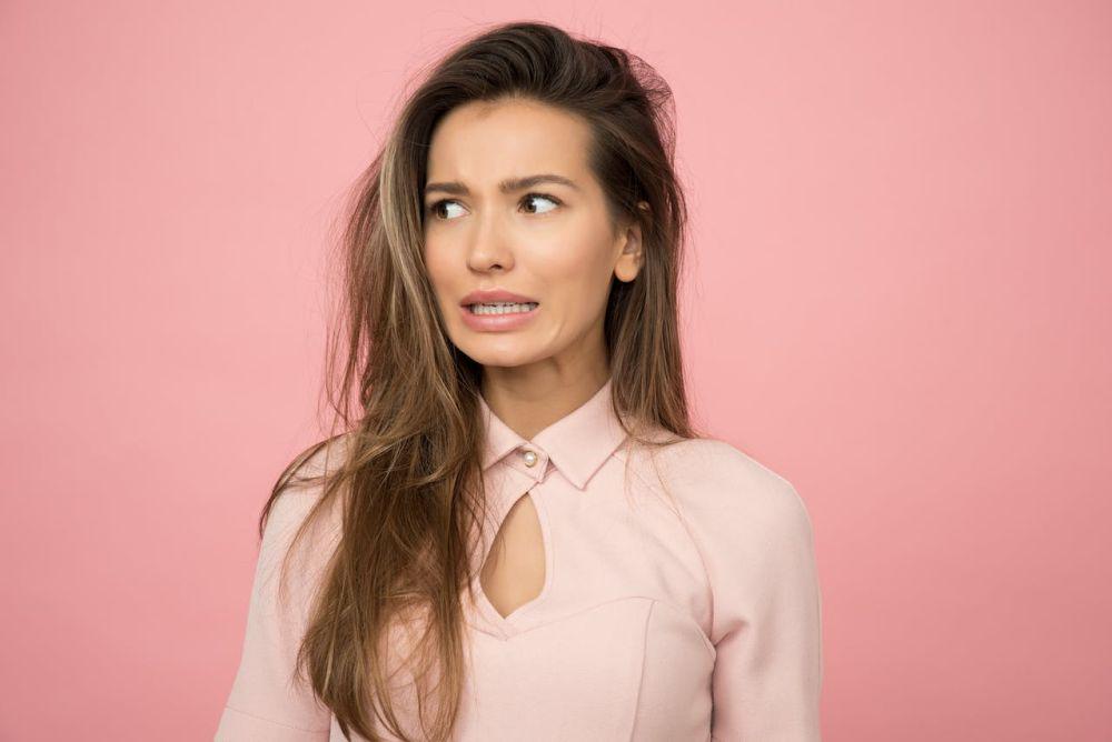 ilustrasi wanita takut (Pexels.com/Moose Photos)