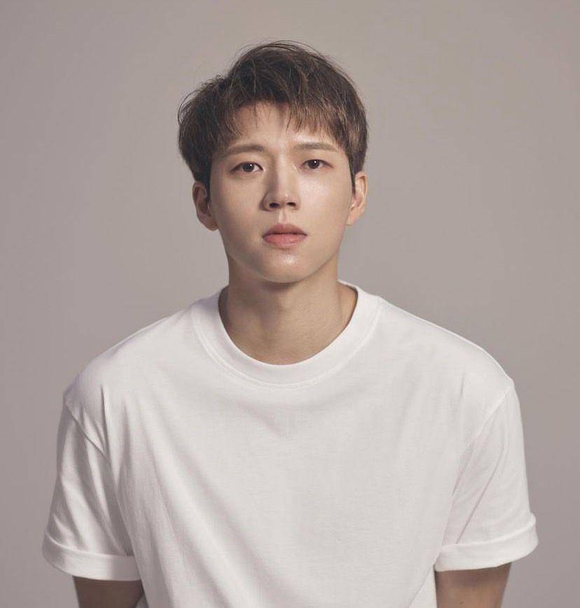 potret Woohyun INFINITE (instagram.com/nwh91)