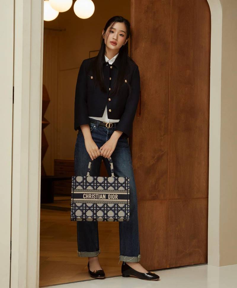 OOTD ala Tu Tontawan (instagram.com/tontawan)