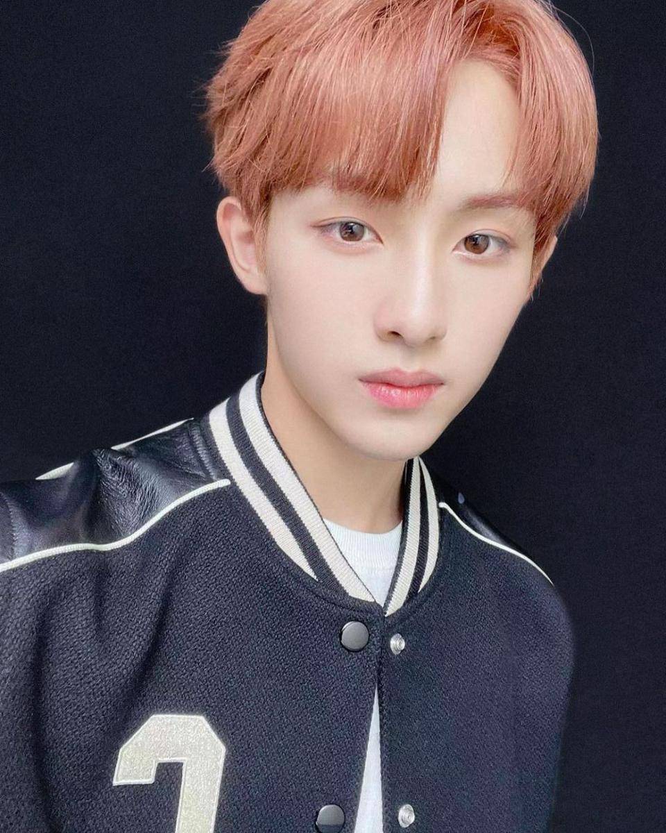 warna rambut ala Winwin NCT (instagram.com/wwiinn_7)