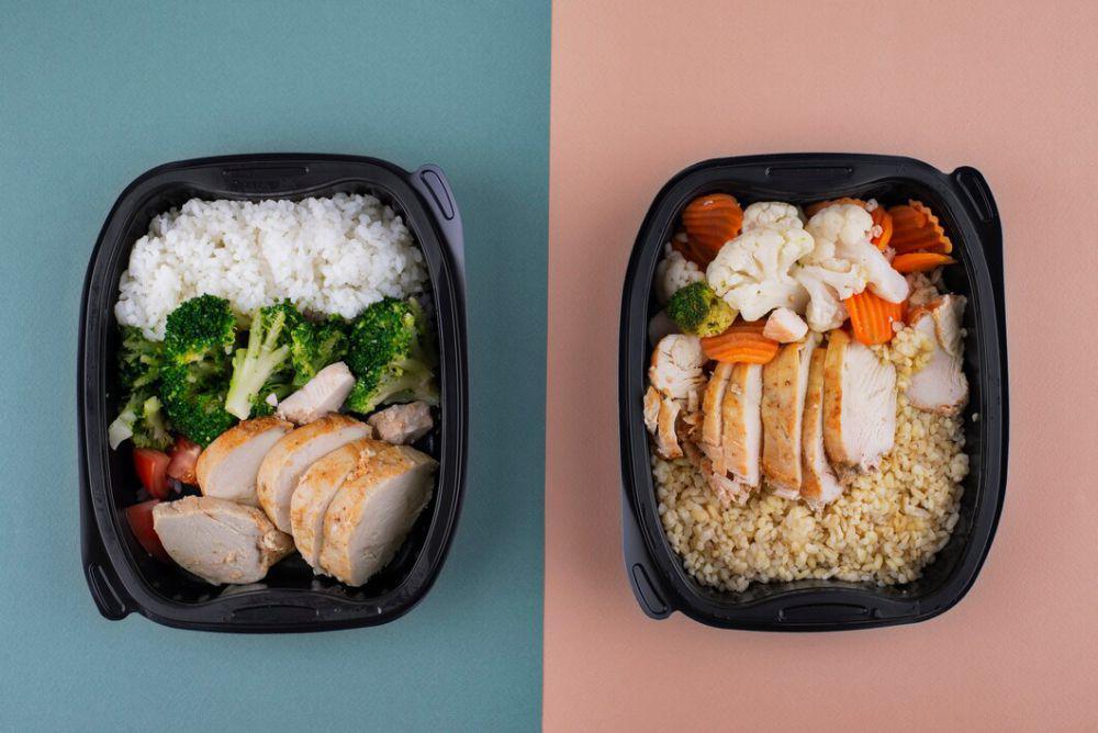 bekal nasi goreng dengan aneka pendamping (freepik.com/freepik)