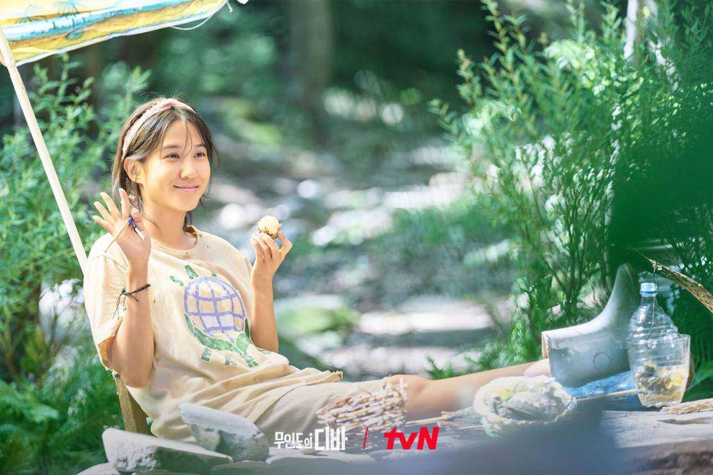 Park Eun Bin di drama Castaway Diva (twitter.com/CJnDrama)