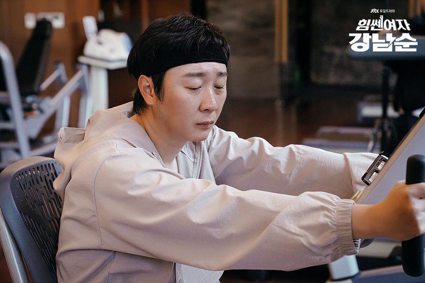 3 Usaha Kim Ki Doo Jadi Terlemah di Strong Girl Nam Soon, Totalitas!
