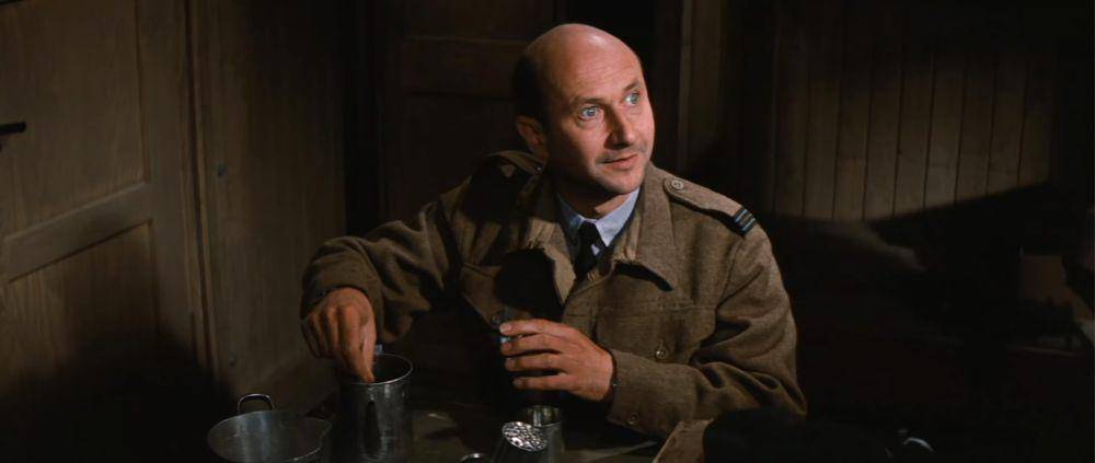 Donald Pleseance (dok. MGM Studios/The Great War)