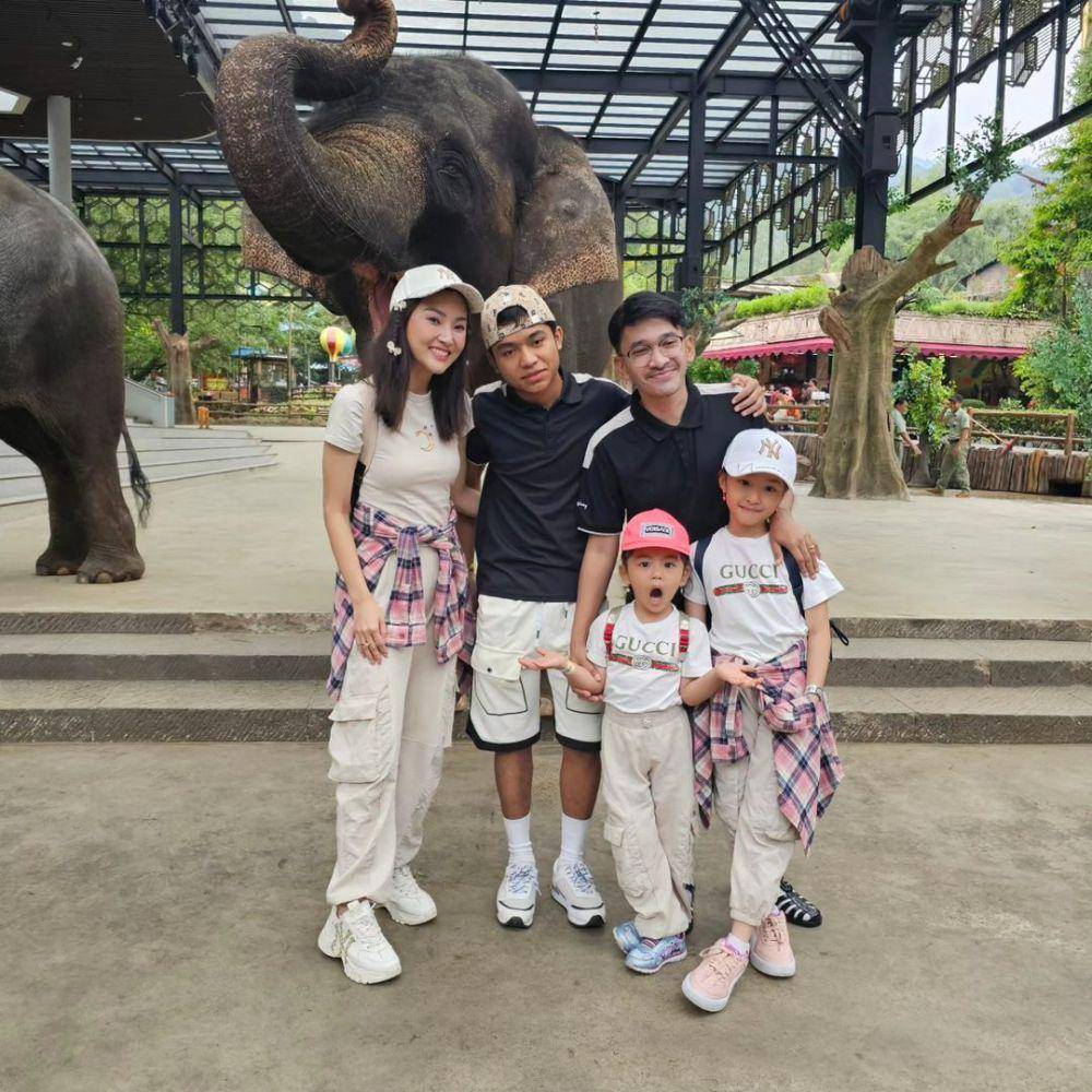 potret keluarga Ruben Onsu (instagram.com/thaliaputrionsu)