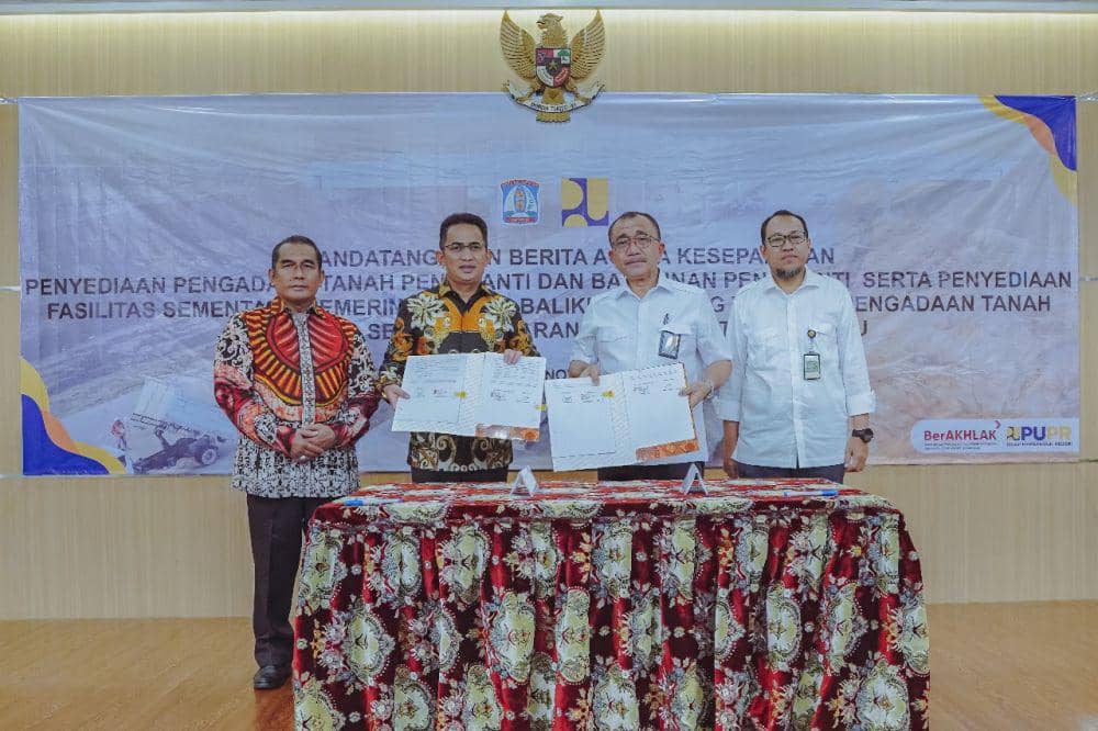 Penandatanganan hibah aset tanah Pemkot Balikpapan untuk pembangunan Jalan Tol Ibukota Nusantara, Rabu (29/11/2023). Foto istimewa