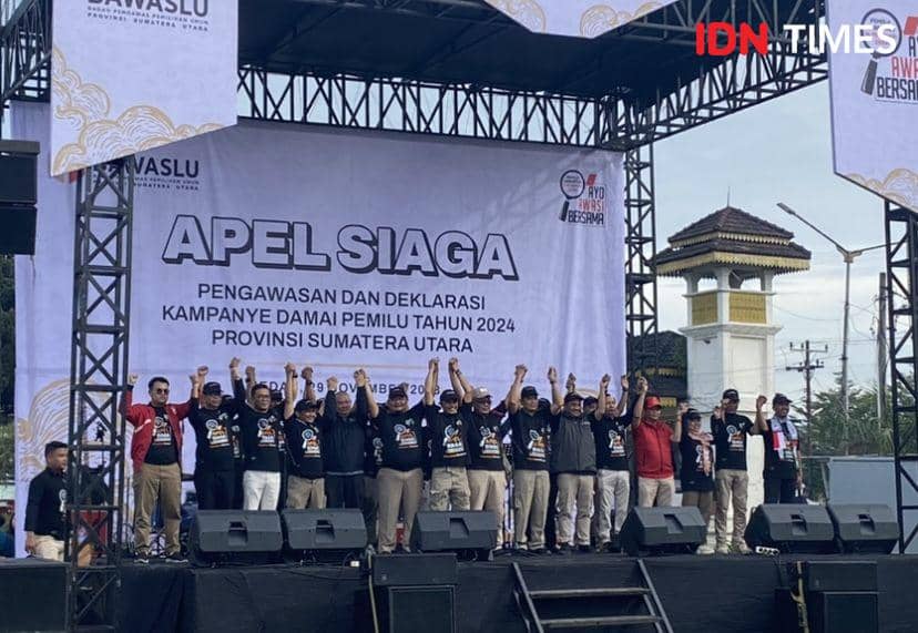 Bawaslu Sumut menggelar apel siaga di Istana Maimun (IDN Times/Indah Permata Sari)