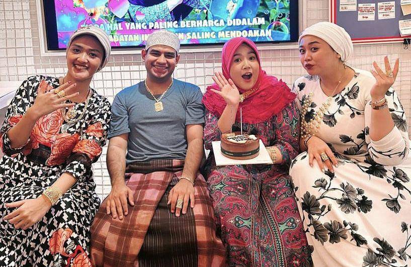 potret Fadil Jaidi jadi sugar daddy di perayaan ulang tahun sahabat (Instagram.com/fadiljaidi)