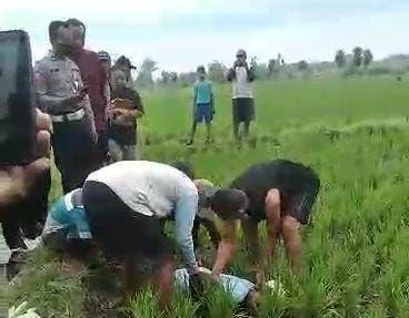 Muhidin (58) warga Desa Kebonagung Balerejo Madiun ditemukan tewas tersengat jebakan tikus beraliran listrik/ IDN Times/ Istimewa
