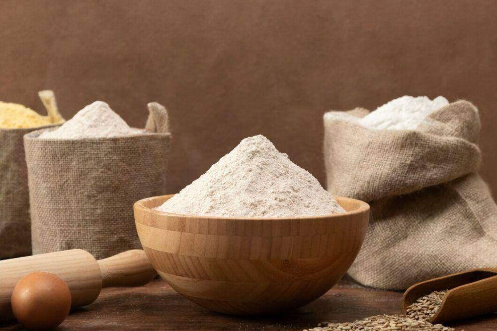 cake flour homemade (freepik.com/freepik)