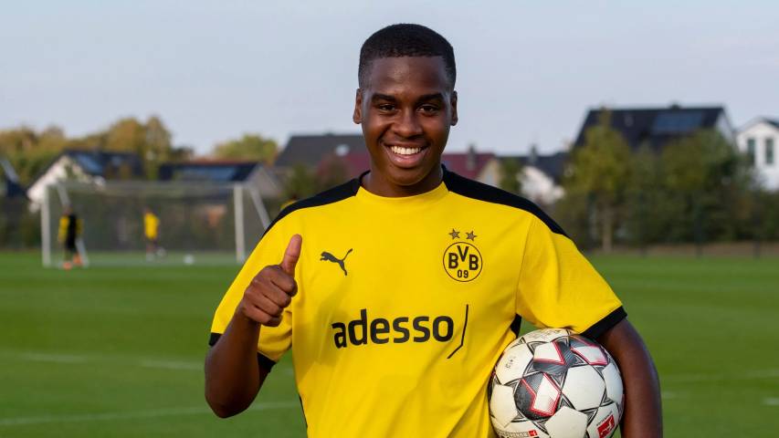 Jamie Bynoe-Gittens (bundesliga.com)