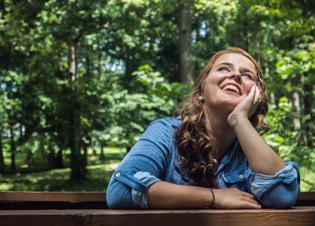 Cara Move On dari Delusionship, Jalin Asmara Lewat Khayalan
