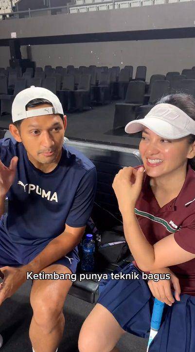 potret Ibnu Jamil dan Ririn Ekawati jajal lapangan sebelum tanding The Juara (instagram.com/jebreeetmedia)
