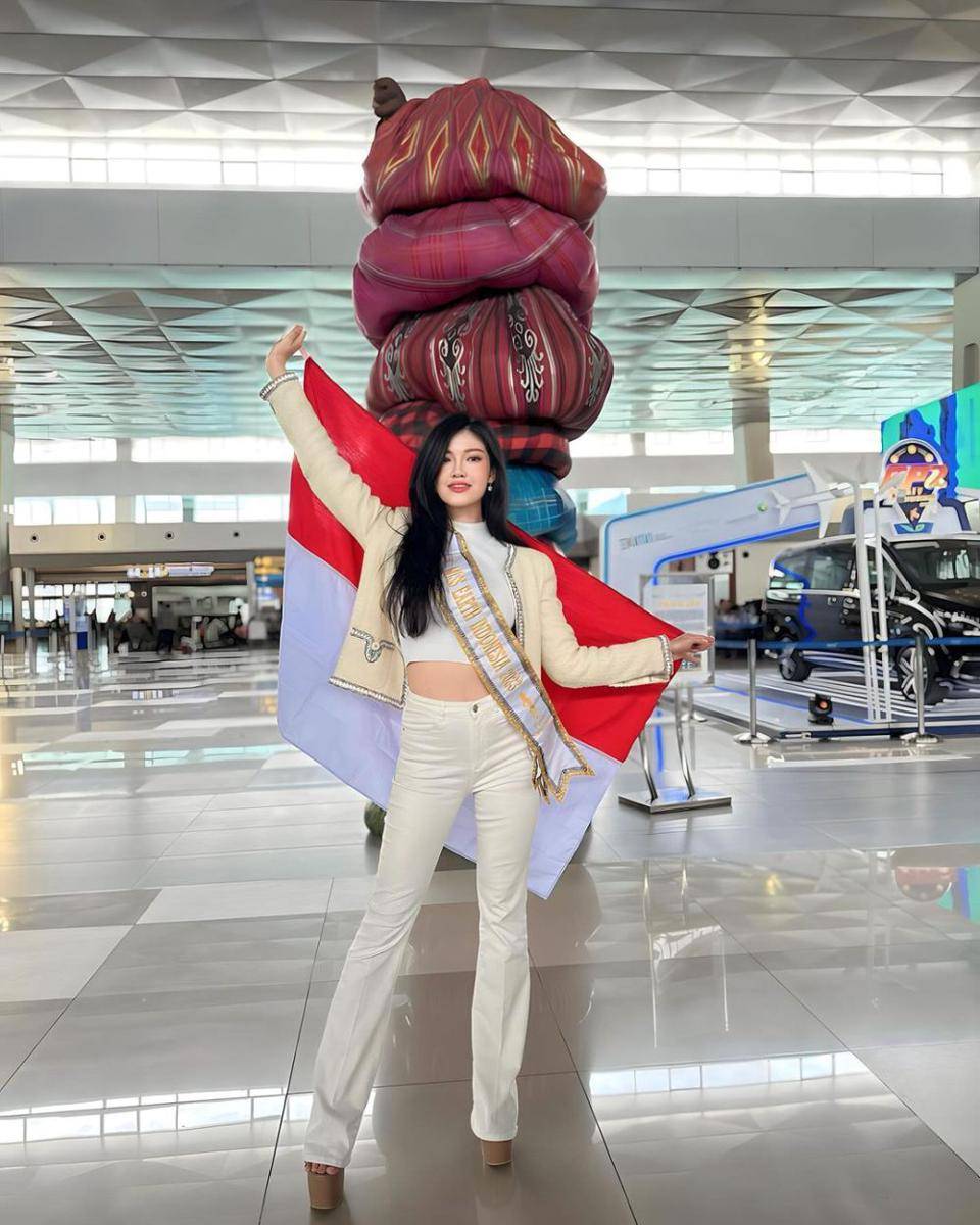 Potret Keberangkatan Wakil Indonesia Cindy Inanto ke Miss Earth 2023 (Instagram.com/dpidamuofficial)