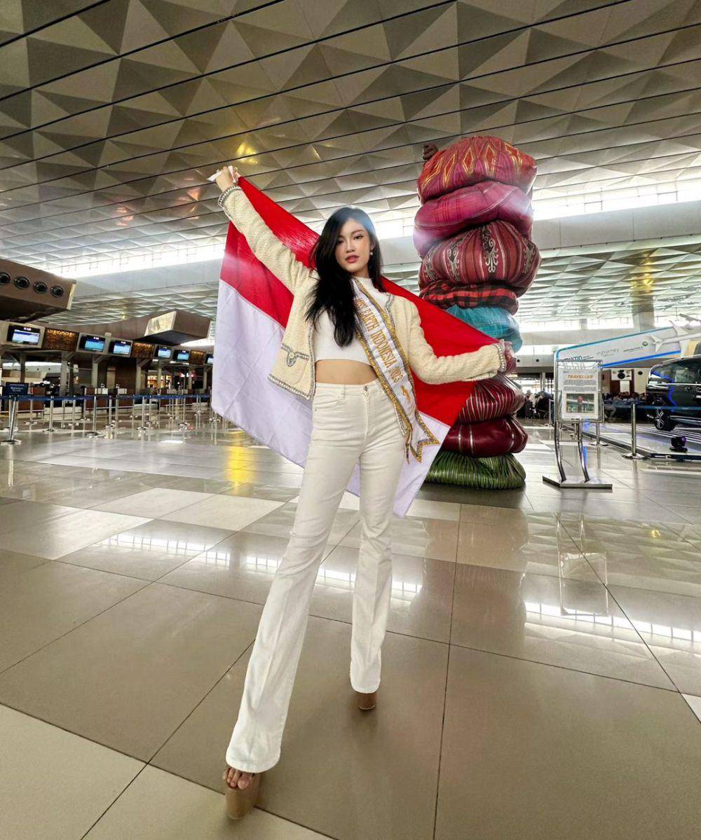 Potret Keberangkatan Wakil Indonesia Cindy Inanto ke Miss Earth 2023 (Instagram.com/mahakaryadutapesonaindonesia)