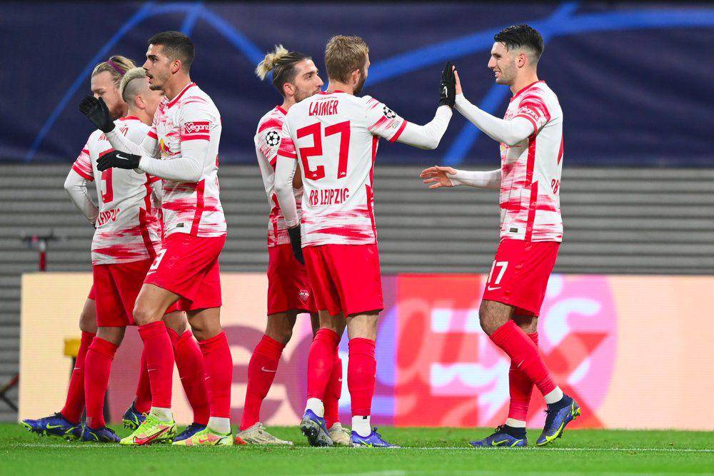 RB Leipzig merayakan gol di UCL 2021/2022. (twitter.com/RBLeipzig)