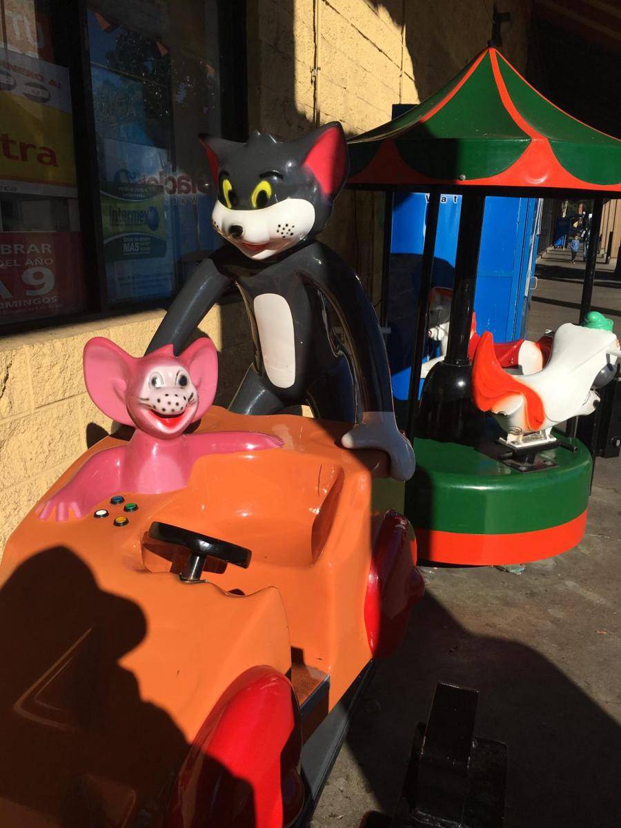 potret barang KW terinspirasi dari Tom and Jerry (reddit.com/user/wackman03)