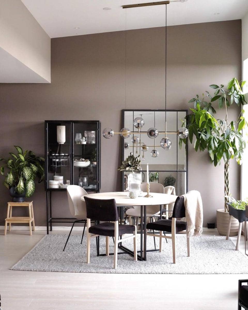 ilustrasi penempatan cermin di ruang makan (inyouths.com)