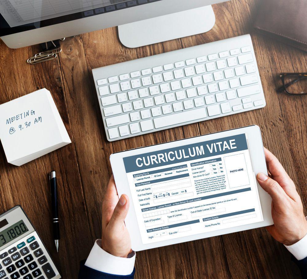 5 Alasan Penting Mencantumkan Deskripsi Diri Dalam Portofolio Data