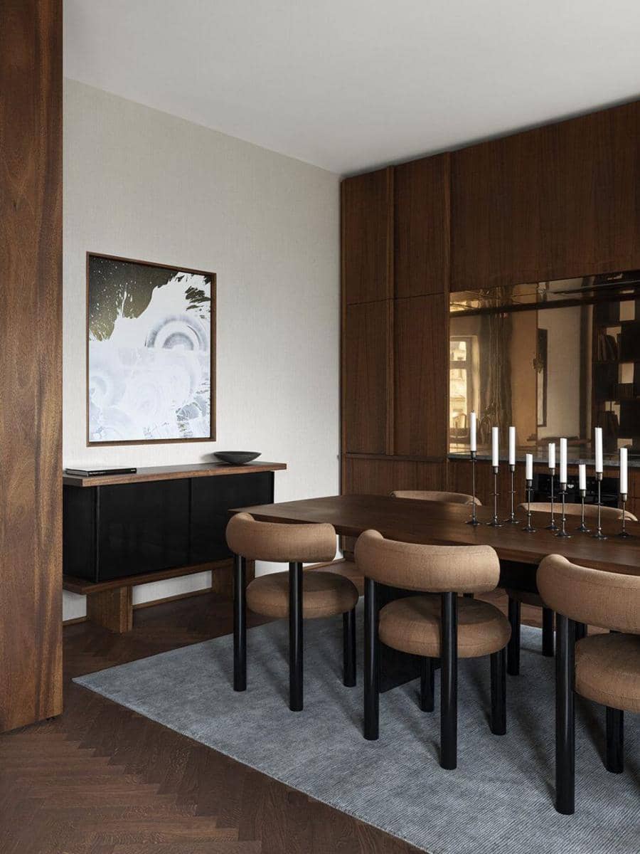 ilustrasi penempatan cermin di ruang makan (mydomaine.com)