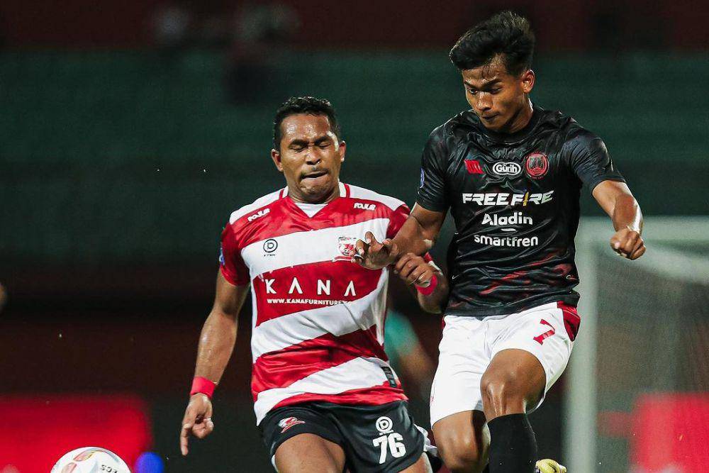 Persis Solo dalam laga menghadapi Madura United di Liga 1 2023/2024 putaran pertama. (instagram.com/persisofficial)