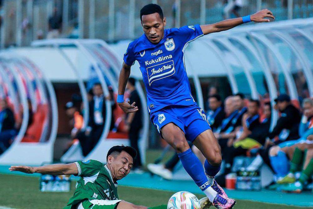 PSIS Semarang dalam laga menghadapi PSS Sleman di Liga 1 2023/2024 putaran pertama. (instagram.com/psisfcofficial)