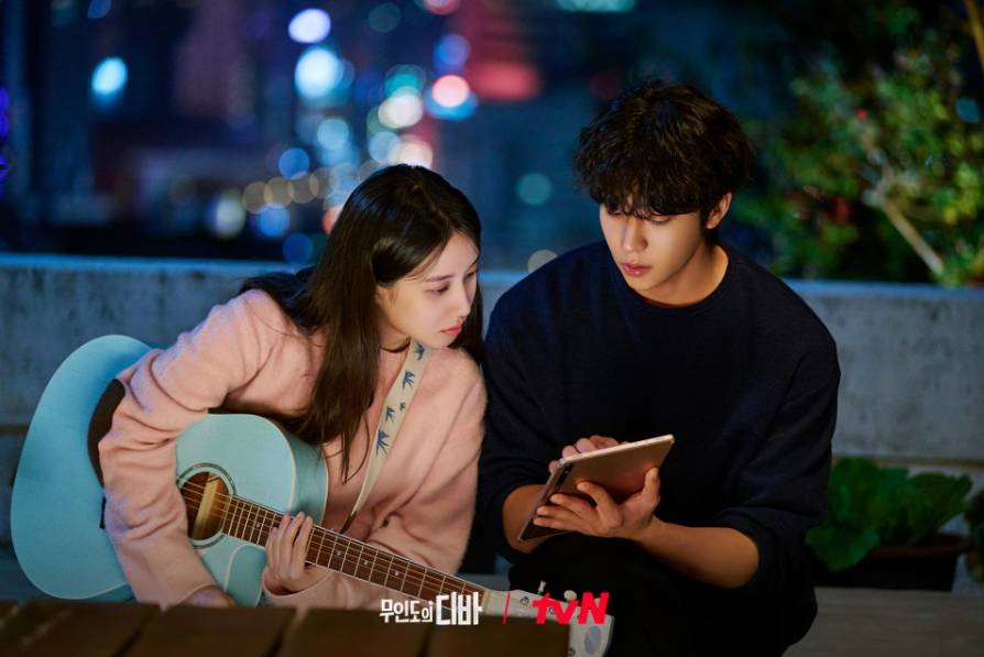 Park Eun Bin dan Chae Jong Hyeop di drama Castaway Diva (Dok. tvN/Castaway Diva)