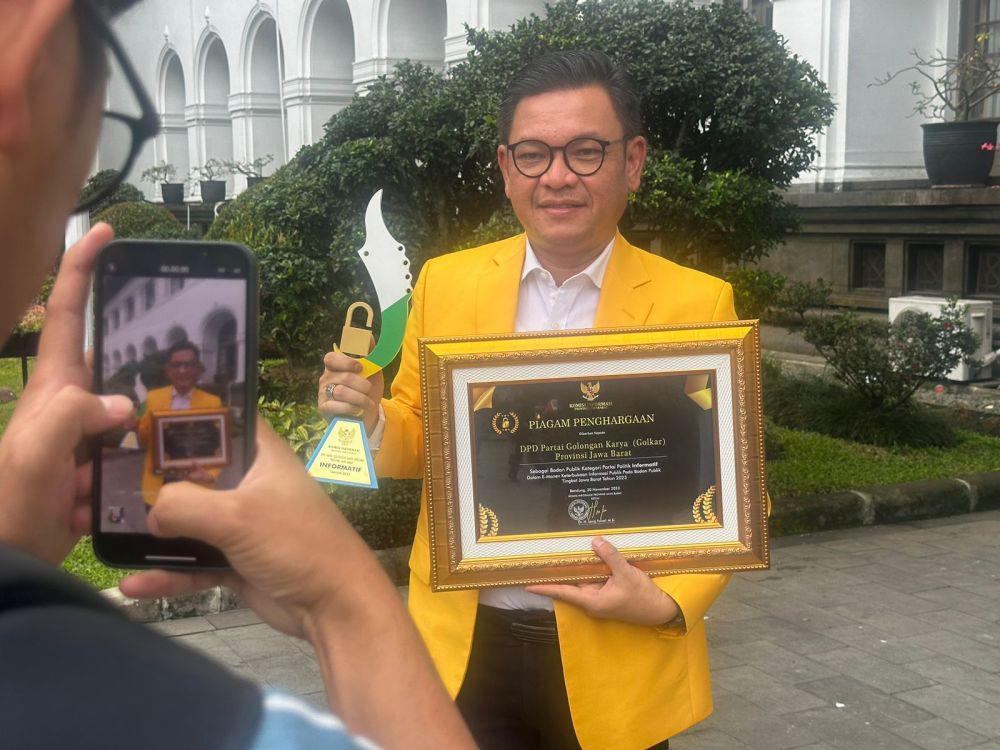 Golkar Jabar Raih Anugrah Keterbukaan Informasi Badan Publik