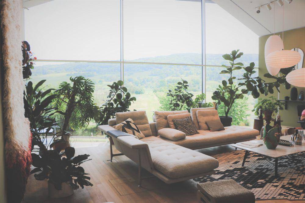 Ide desain ruang santai di rumah (unsplash.com/Laura Lauch)