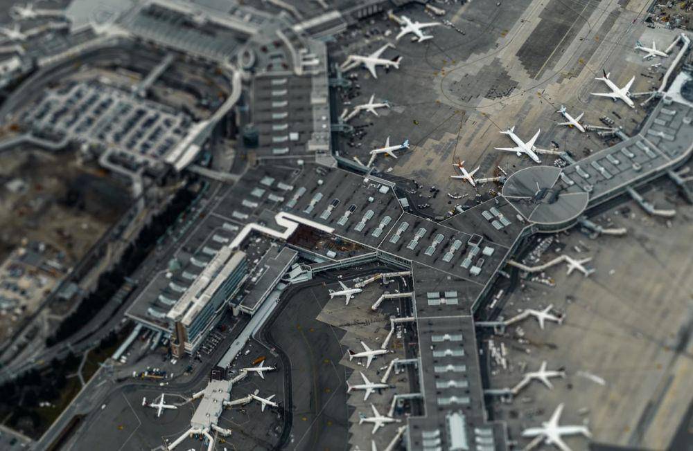 ilustrasi bandara (unsplash.com/tomas