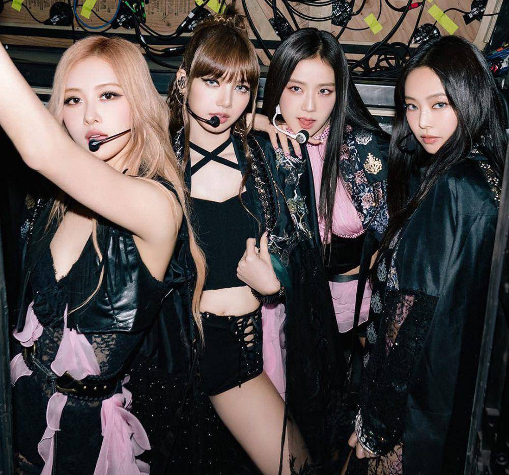 BLACKPINK (instagram.com/blackpinkofficial)