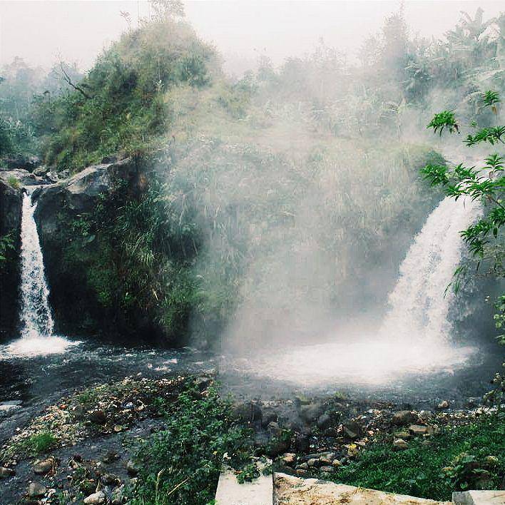 Curug Kembar (instagram.com/iindelonge)