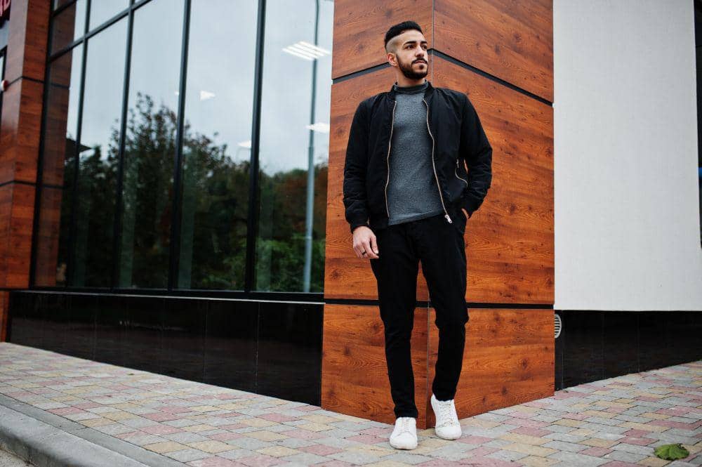 5 Sifat Asli Si Pencinta Outfit Hitam, Kamu Setuju Gak?