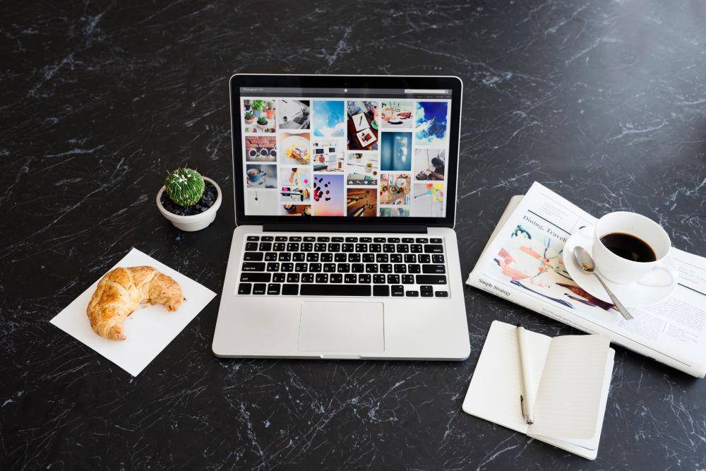 Membuat tema konten (123rf.com/rawpixel)