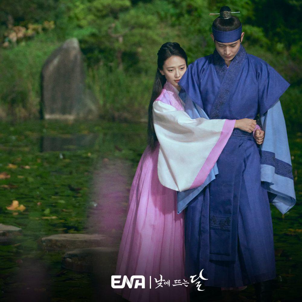 Pyo Ye Jin dan Kim Young Dae di Moon in the Day (twitter.com/channel_ENA)