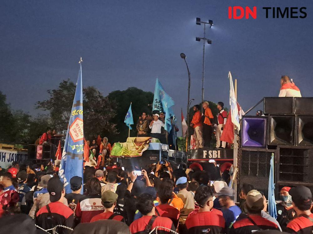 Buruh Jatim Menolak Besaran UMK 2024