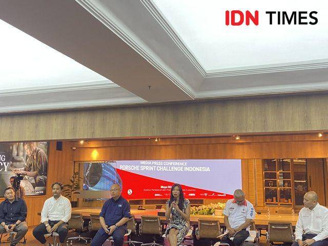 Konferensi pers penyelenggaraan Porsche Sprint Challenge Indonesia. (IDN Times/Vadhia Lidyana)