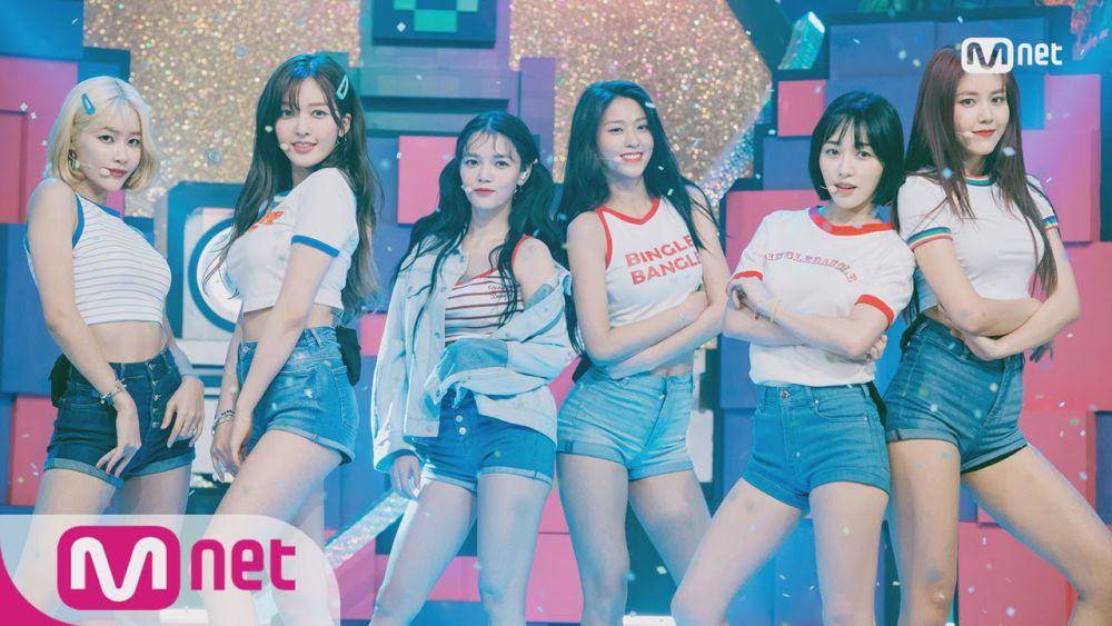 cuplikan penampilan AOA (youtube.com/Mnet K-POP)