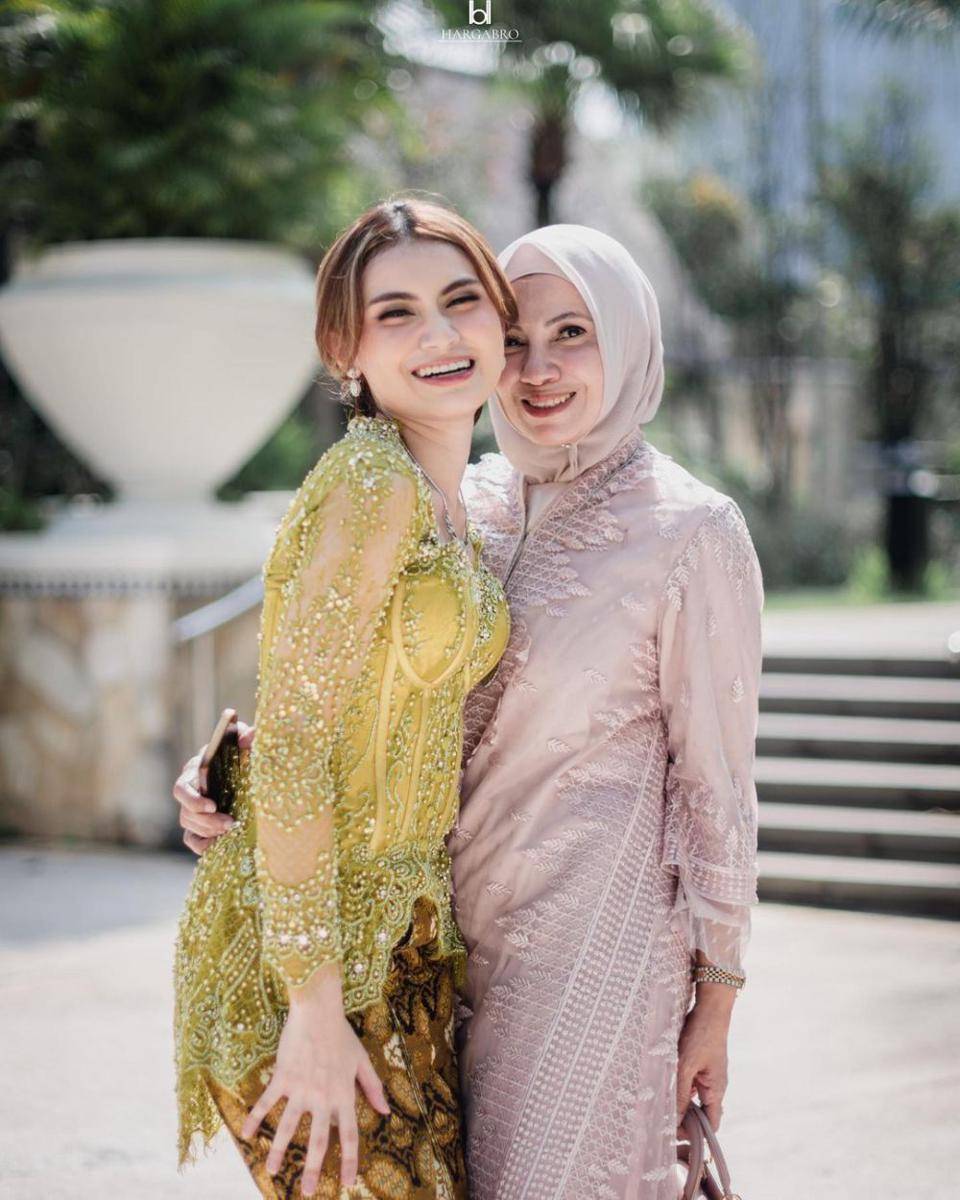 potret wisuda Raisya Bawazier (instagram.com/raisyabawazier)