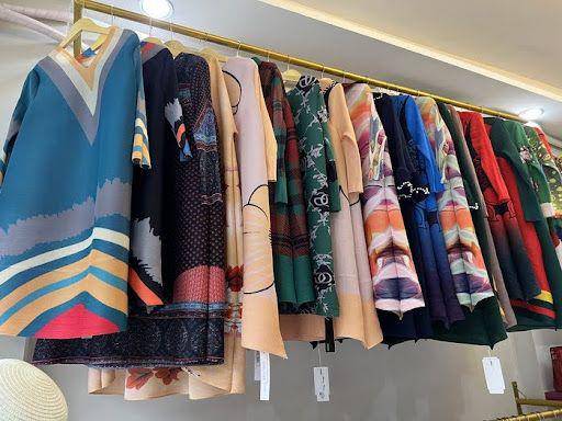 Baju turun naik yang viral di TikTok (dok.Willipop/Vina Oktiani)