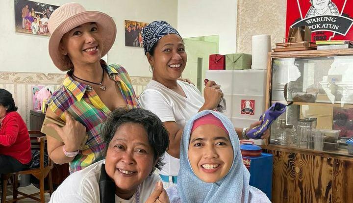 10 Potret Kenangan Kiki Fatmala Bersama Rekan-Rekan Artis Tanah Air