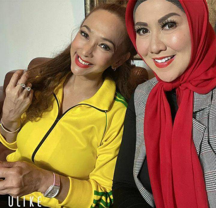 potret kenangan Kiki Fatmala bersama rekan-rekan artis tanah air (instagram.com/qq_fatmala)