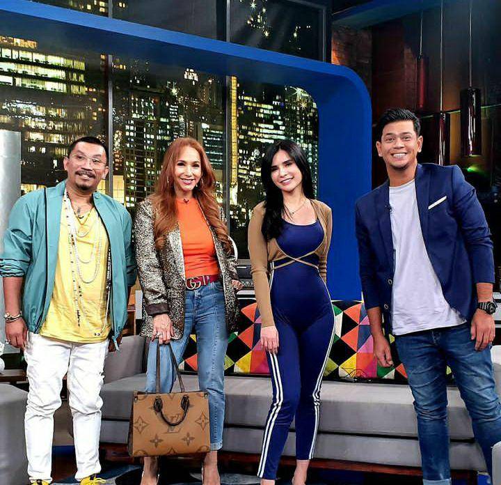 potret kenangan Kiki Fatmala bersama rekan-rekan artis tanah air (instagram.com/qq_fatmala)