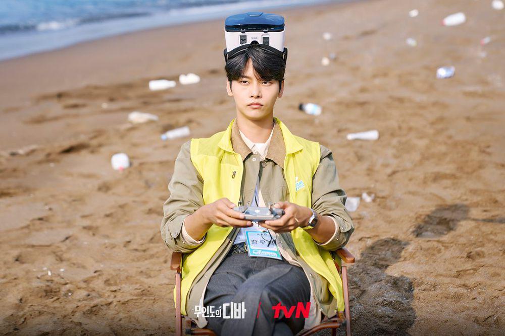4 Bukti Kang Woo Hak Sosok Jurnalis Sejati di Drakor Castaway Diva
