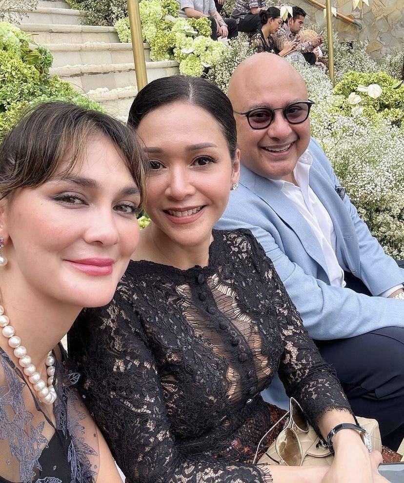 Luna Maya dipernikahan BCL dan Tiko (instagram.com/lunamaya)