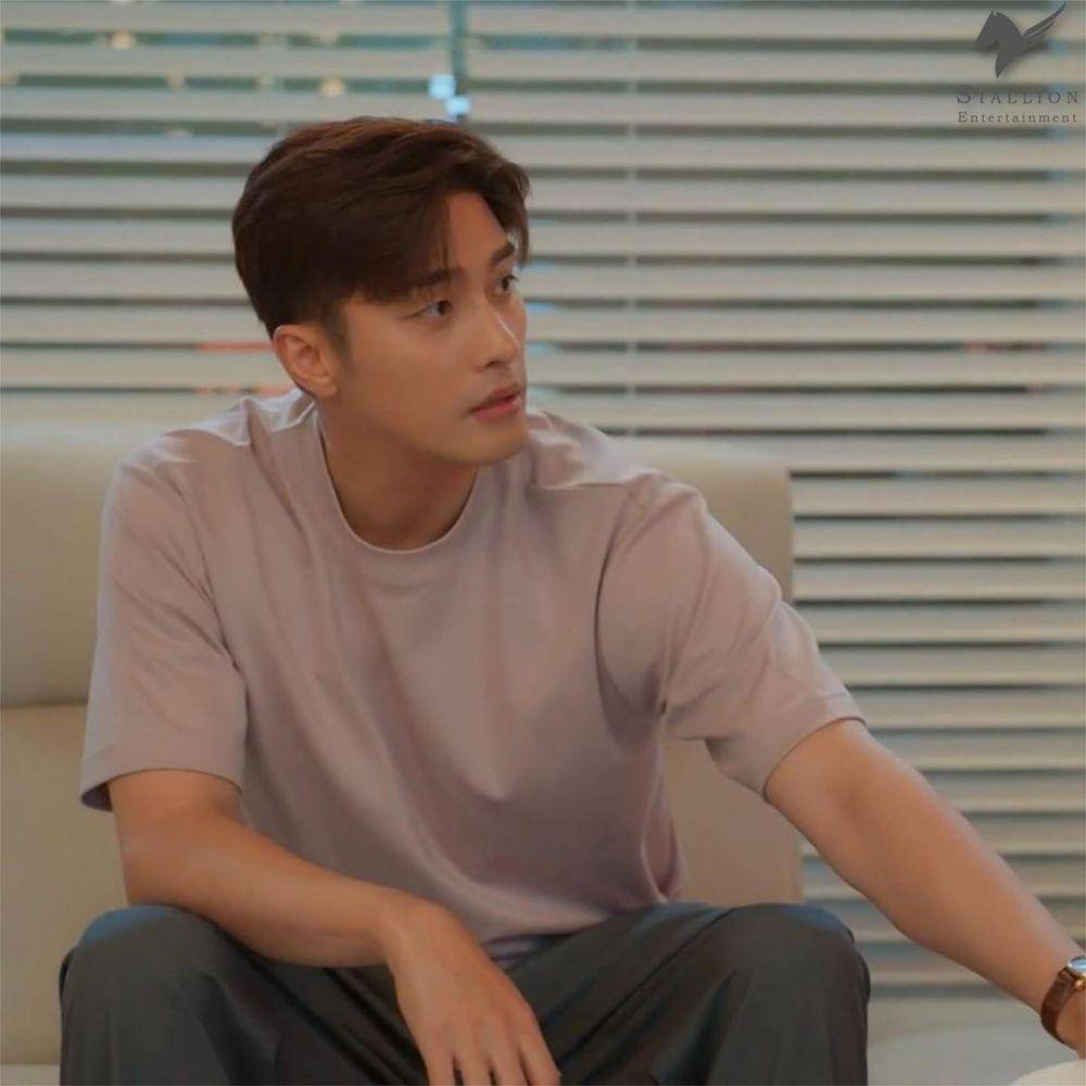 cuplikan drama Perfect Marriage Revenge (instagram.com/stallion__entertainment)