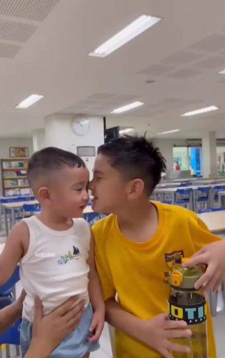 Rafathar menang lomba renang (Instagram.com/chevirgo)