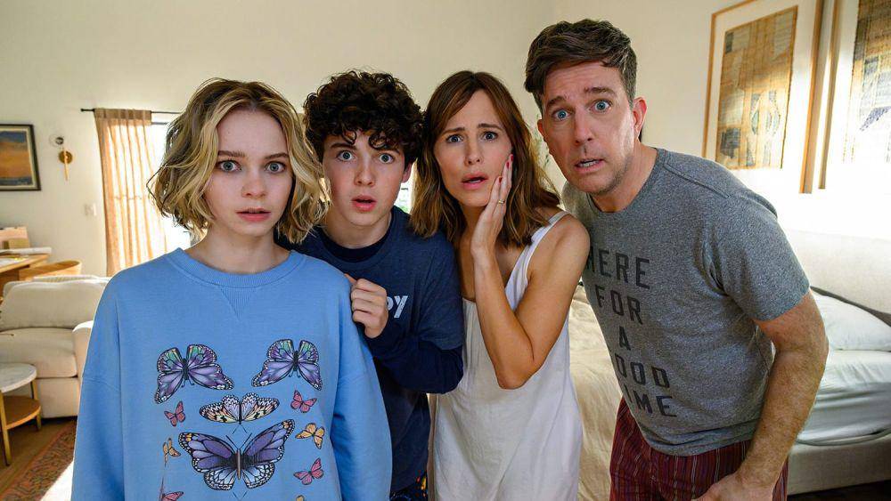 cuplikan film Family Switch (dok. Netflix/Family Switch)